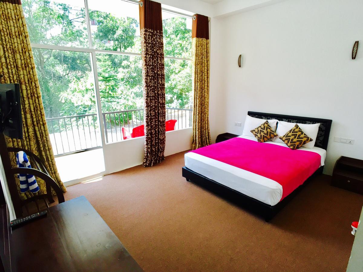 Slightly Chilled Hotel Nallathanniya Exterior photo